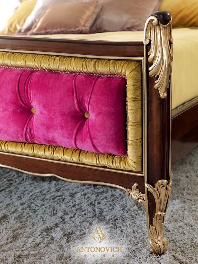 Изножье кровати CEPPI, орех, резьба по дереву, позолота