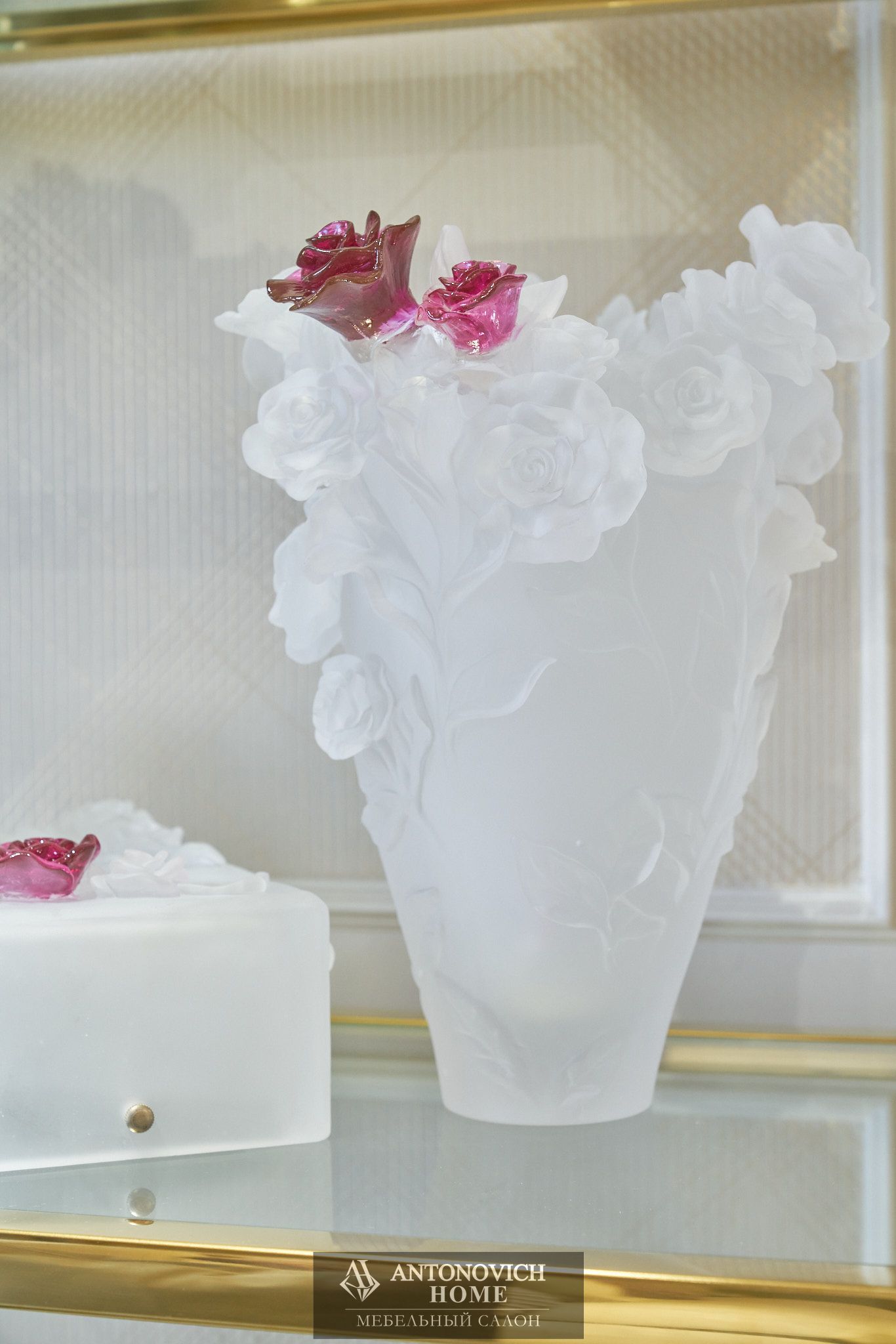 Milano glass аксессуары (белые) 6 ваза розы Antonovich Design Studio (astana, Kazakhstan)