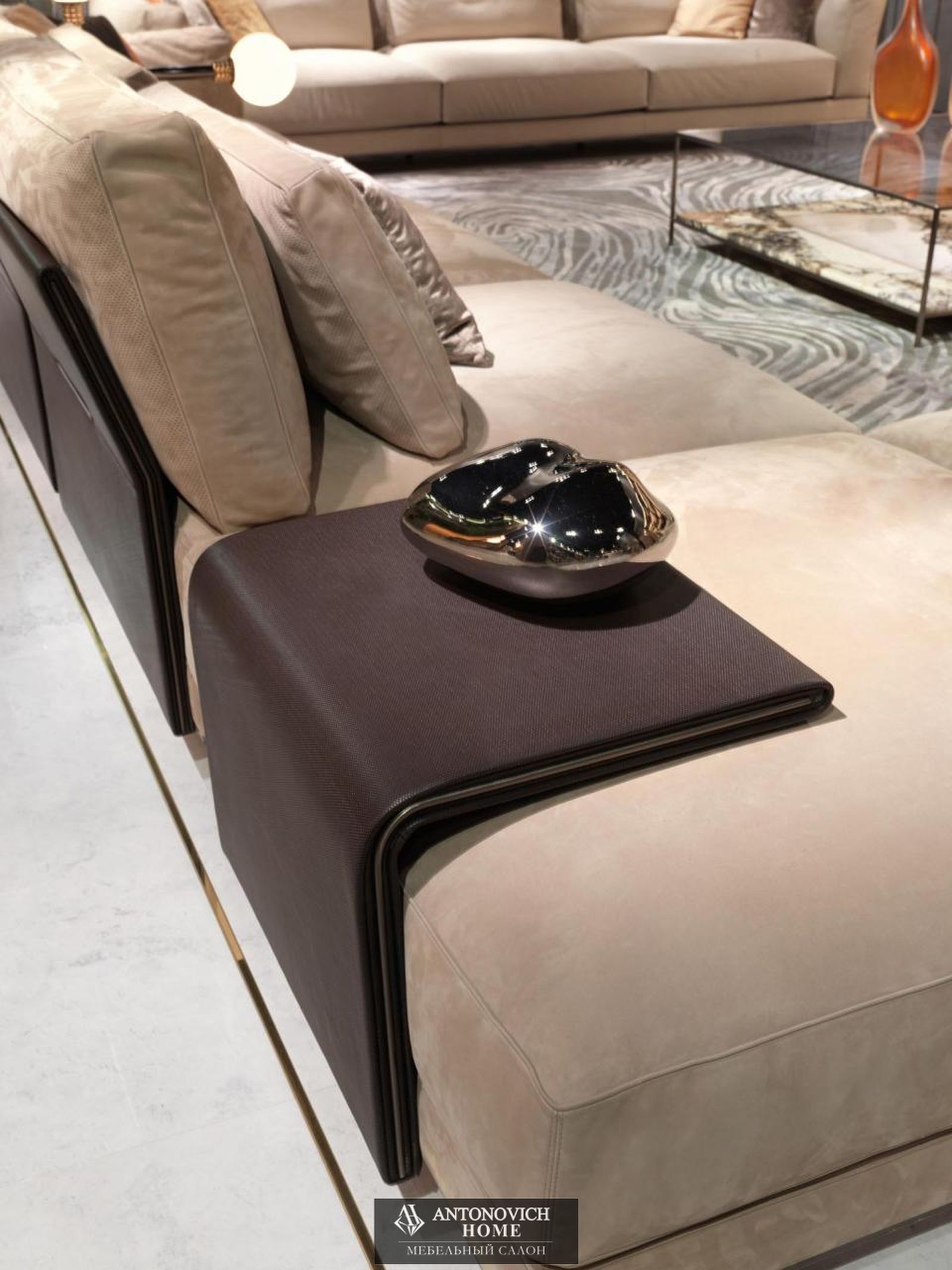 Visionnaire Anthem Living 12 Result