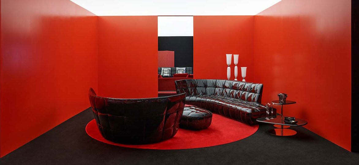 Домашняя сцена для образов с подиума — новая коллекция Versace Home