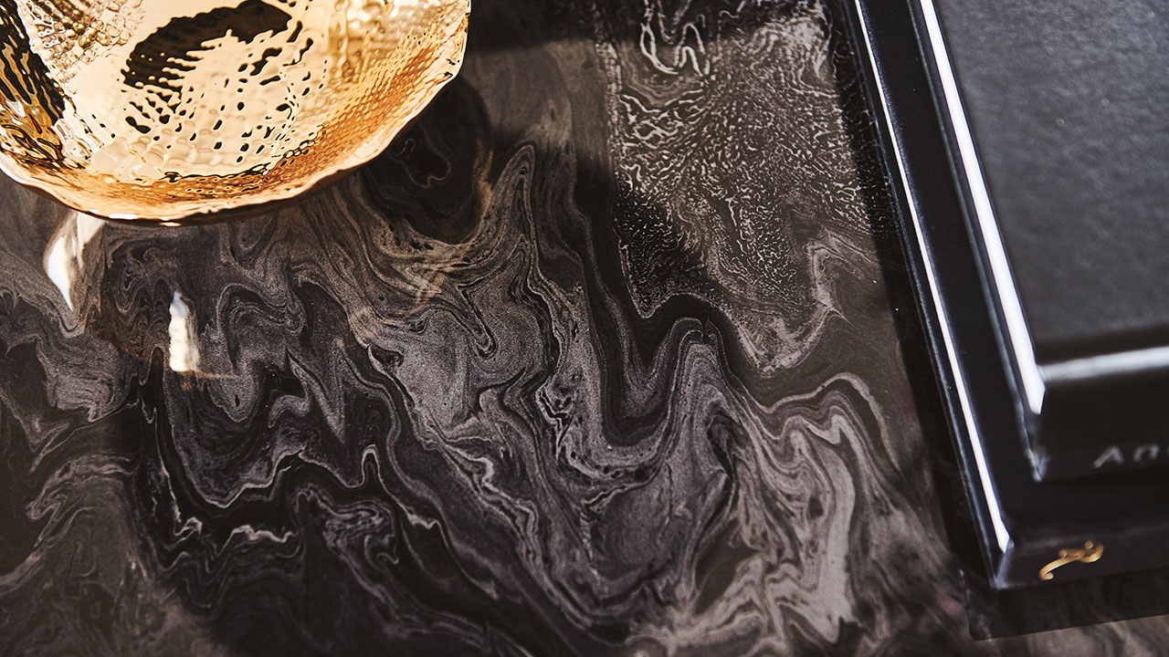 Cattelan Italia: стекло под оникс или мрамор для столешниц и мебели